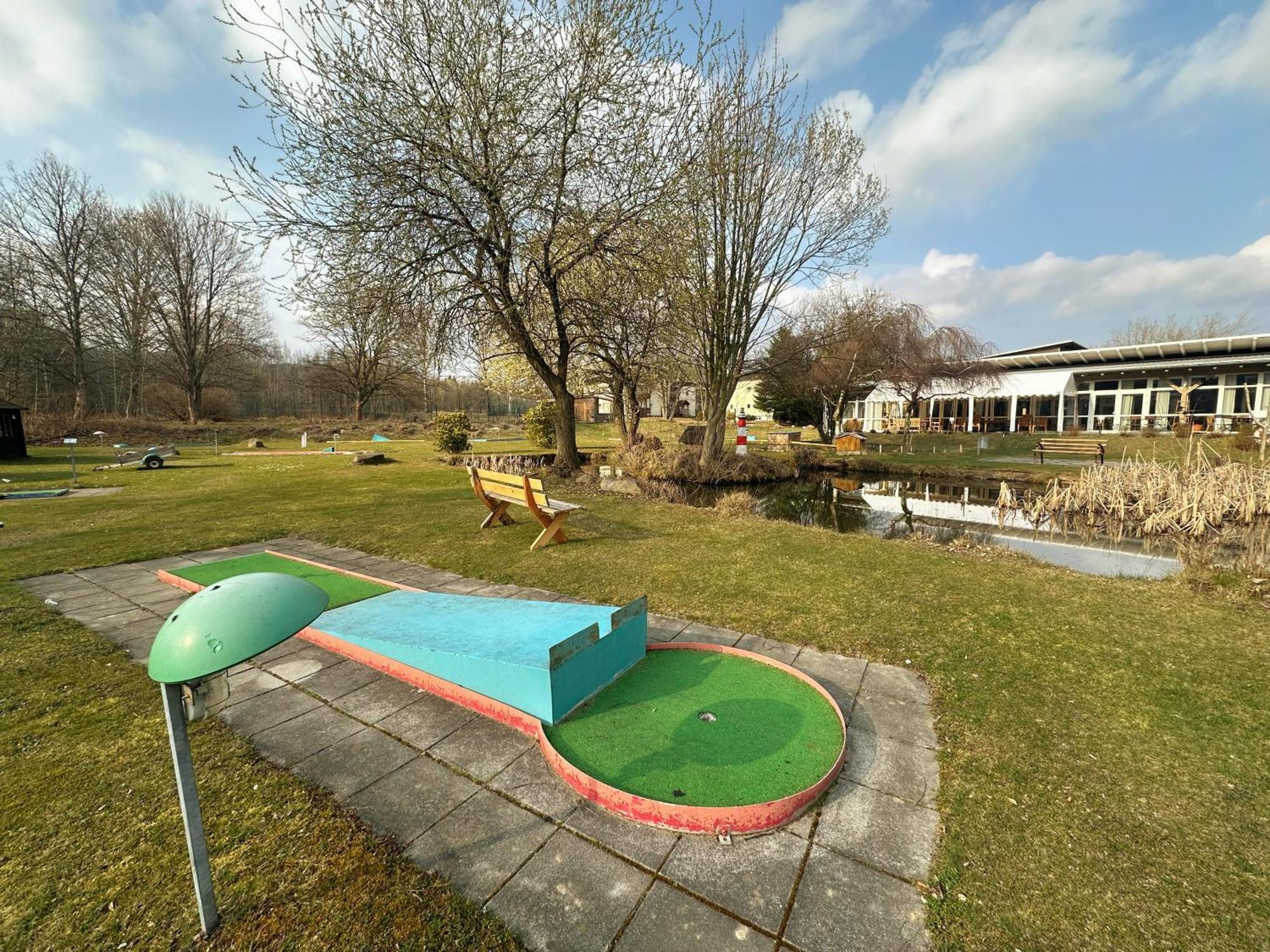 Hotel Am Laerchenberg I Fruehstueck, Wlan, Parkplatz Schirgiswalde-Kirschau Exterior photo